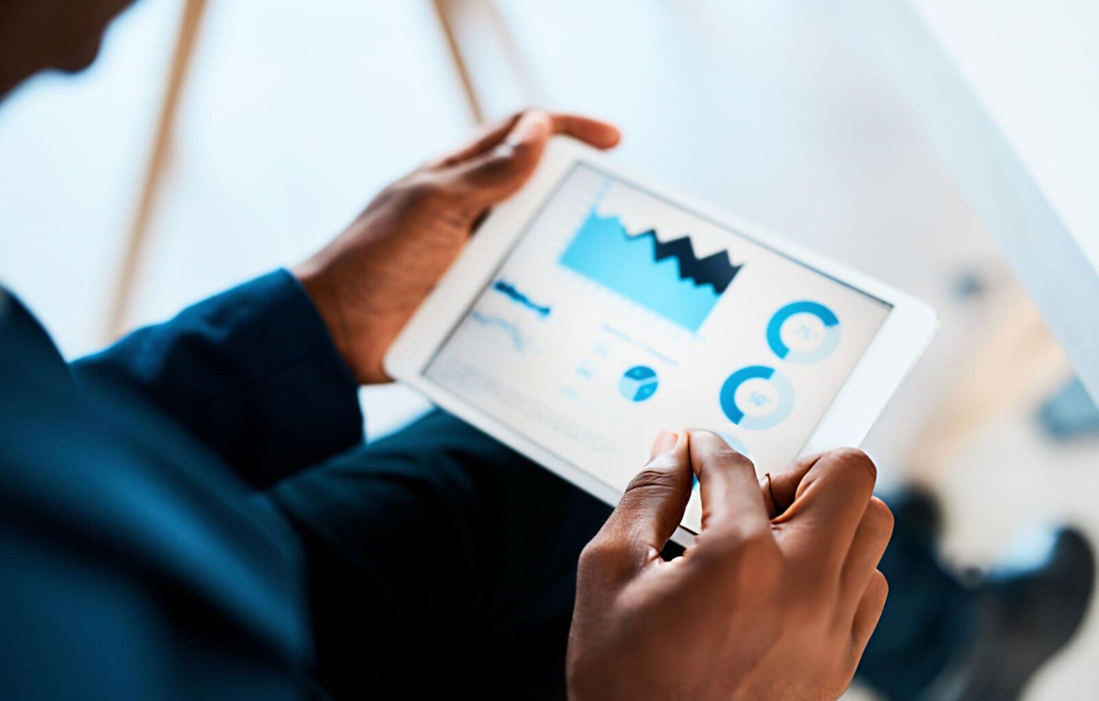 Enterprise data and intelligence platform